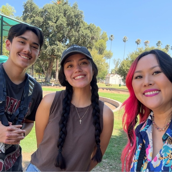 LITTLEABOUTALOT🩷 I’m Live 🔥 $3 CLEARANCE Jewelry & Accessories 🤩 - Picture 10 of 12